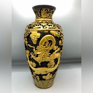 Black & Gold Japanese Dragon Vase From Saikaya